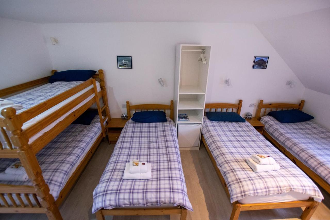 Corran Bunkhouse Hotel Екстериор снимка